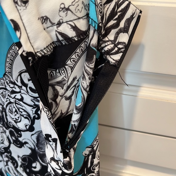 Gorgeous WWW pants, great fabric design. Side zipper - Picture 5 of 5